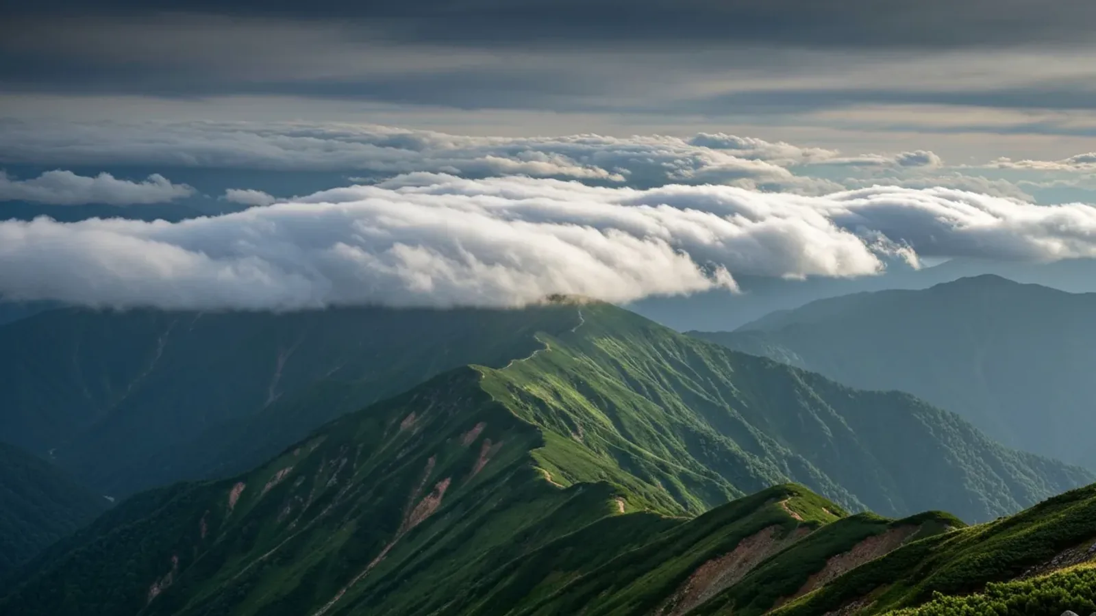 雲の種類で天気を読む——登山者のための空の見方入門